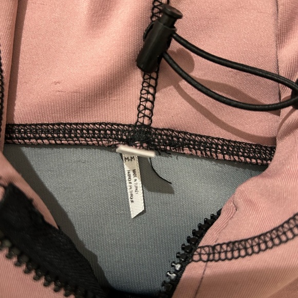 Out From Under Cropped Scuba Colorblock Hoodie Size Medium - Picture 5 of 7